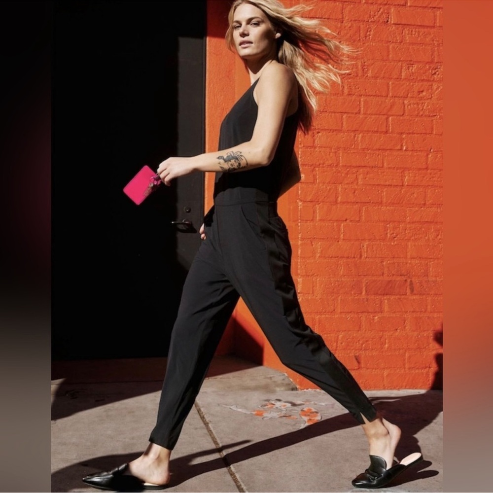 NEW ATHLETA Brooklyn Jumpsuit Black Size 10 Women’s Performance Travel Active - Picture 2 of 7